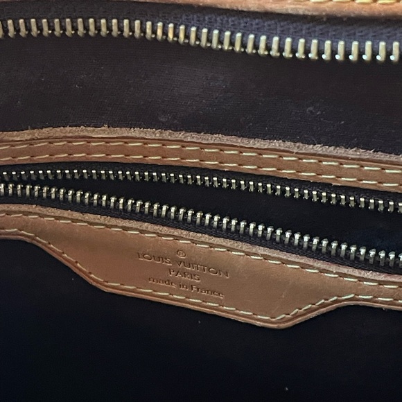 Louis Vuitton Brea Vernis Monogram Bag - Picture 4 of 13